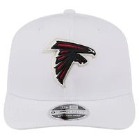 Casquette ajustable New Era blanche Atlanta Falcons pour homme, modèle 9SEVENTY, avec plaque nominative.