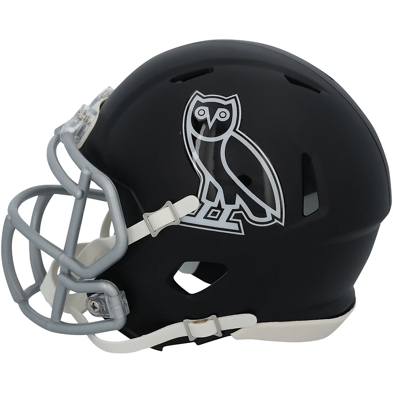 Casque Riddell OVO Speed ​​Mini autographié par Michael Penix Jr. des Falcons d'Atlanta