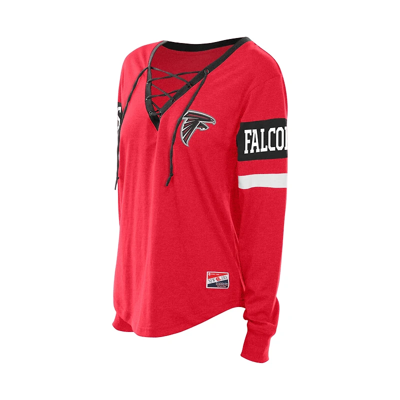 T-shirt à manches longues lacets rétro rouge des Falcons d'Atlanta New Era pour femme