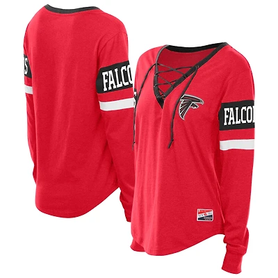 T-shirt à manches longues lacets rétro rouge des Falcons d'Atlanta New Era pour femme