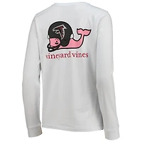 T-shirt à manches longues pour femme avec casque Vineyard Vines Atlanta Falcons blanc
