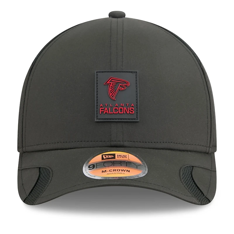 Casquette ajustable New Era noire Atlanta Falcons 2025 Sideline 9FORTY pour jeune