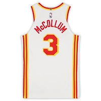 Maillot blanc Nike porté par CJ McCollum (Atlanta Hawks) lors du match n° 3 contre les Los Angeles Lakers le 13 janvier 2026 - Taille 48+4