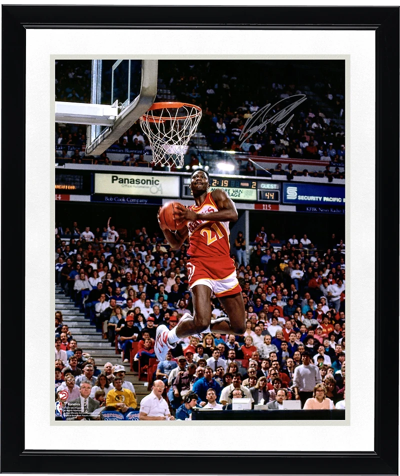 Photo dédicacée de Dominique Wilkins (Atlanta Hawks) - Concours de dunks de 1988 - 40,6 x 50,8 cm (16 x 20 pouces) - Dunk inversé à deux mains