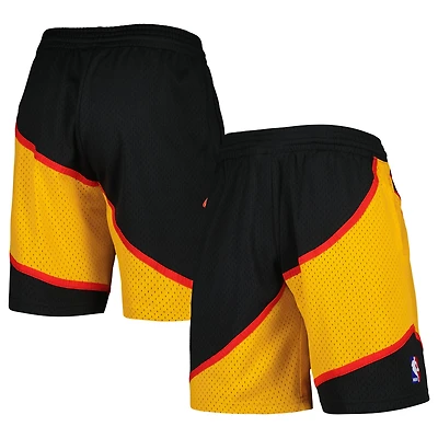 Short Swingman Mitchell & Ness noir pour homme des Atlanta Hawks Hardwood Classics Reload 2.0
