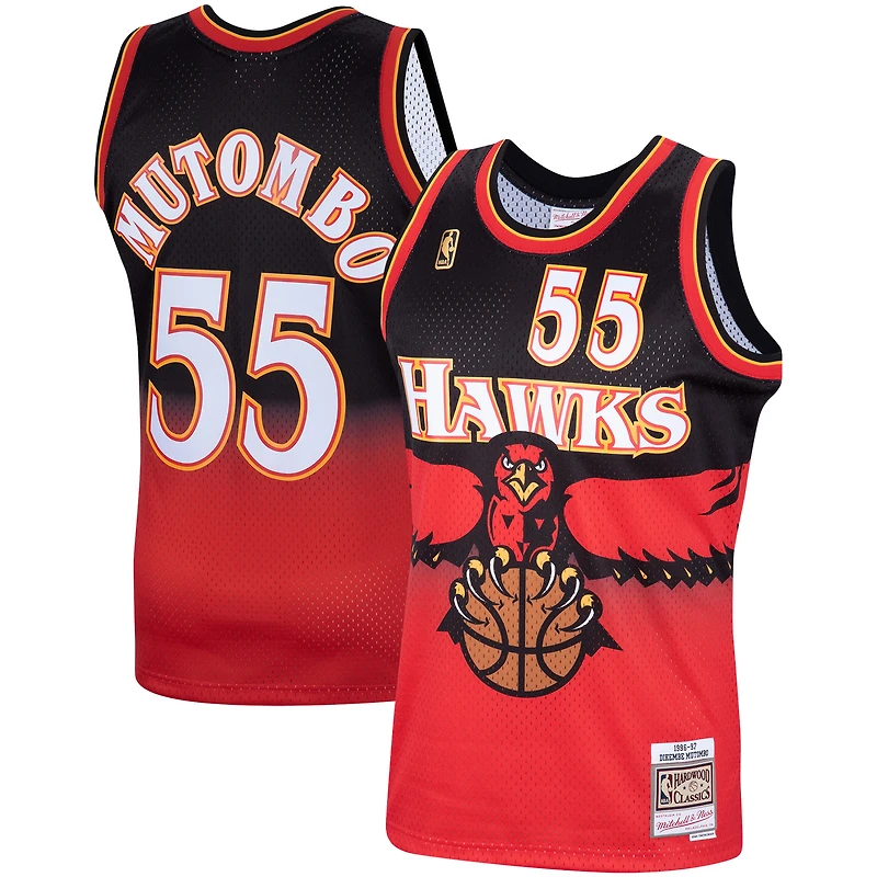 Maillot Swingman Mitchell & Ness Dikembe Mutombo Scarlet Atlanta Hawks Hardwood Classics pour hommes
