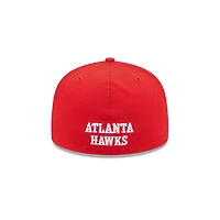 Casquette ajustée New Era Deceptor 59FIFTY rouge des Atlanta Hawks pour homme