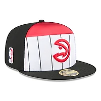 Casquette ajustée New Era Atlanta Hawks 2025 NBA Tip Off Split Panel 59FIFTY pour homme, blanche et noire