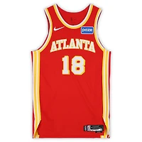 Maillot rouge Nike porté par Mouhamed Gueye (Atlanta Hawks) n° 18 lors du match contre les Detroit Pistons le 25 mars 2026 - Taille 48+4