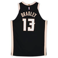 Maillot Nike City Edition noir n° 13 porté par Tony Bradley (Atlanta Hawks) lors du match contre les Cleveland Cavaliers le 10 avril 2026 - Taille 54+4