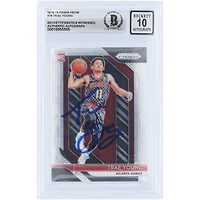 Carte recrue autographiée Trae Young (Atlanta Hawks) 2018-19 Panini Prizm n° 78 Beckett, certifiée par Fanatics Witnessed.