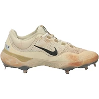 Adley Rutschman, chaussures Nike beiges utilisées lors du match des Orioles de Baltimore contre les Nationals de Washington, le 18 mai 2025