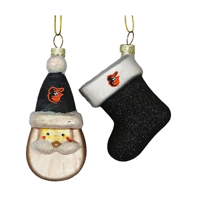 Ensemble de deux décorations en verre soufflé représentant le Père Noël et un bas de Noël des Orioles de Baltimore