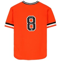 Maillot d'entraînement au bâton autographié par Cal Ripken Jr. Baltimore Orioles, réplique orange Mitchell & Ness, avec inscription « 2007 Hall of Fame »
