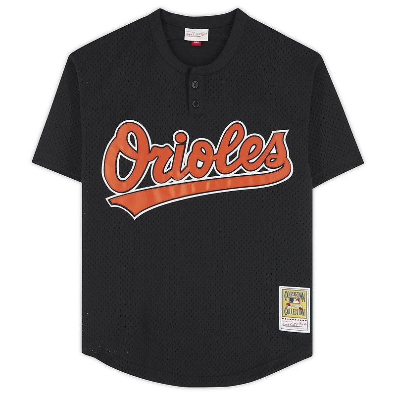 Maillot réplique autographié Mitchell & Ness des Baltimore Orioles par Cal Ripken Jr. avec inscription « 2007 Hall of Fame »