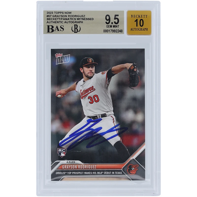 Grayson Rodriguez Baltimore Orioles a autographié la carte Topps 2023 de Beckett, numéro 57, pour ses débuts en MLB. Les fanatiques ont été témoins d'une carte recrue authentifiée de 9,5/10.