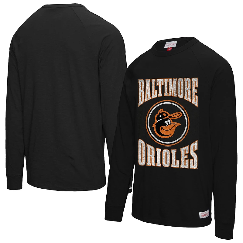T-shirt à manches longues flammé avec logo arqué noir des Orioles de Baltimore pour homme Mitchell & Ness