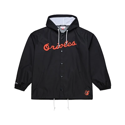 Veste d'entraîneur à capuche Mitchell & Ness noire pour homme, modèle Baltimore Orioles, fermeture boutons-pression.