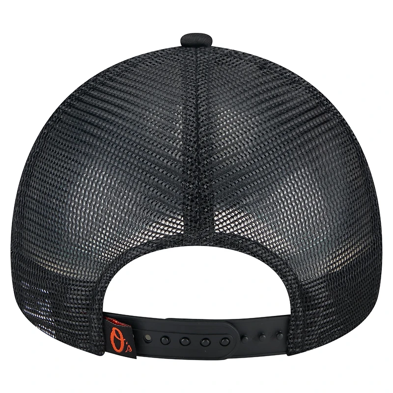 Casquette camionneur ajustable New Era 9FORTY A-Frame noire à effet usé pour homme des Orioles de Baltimore