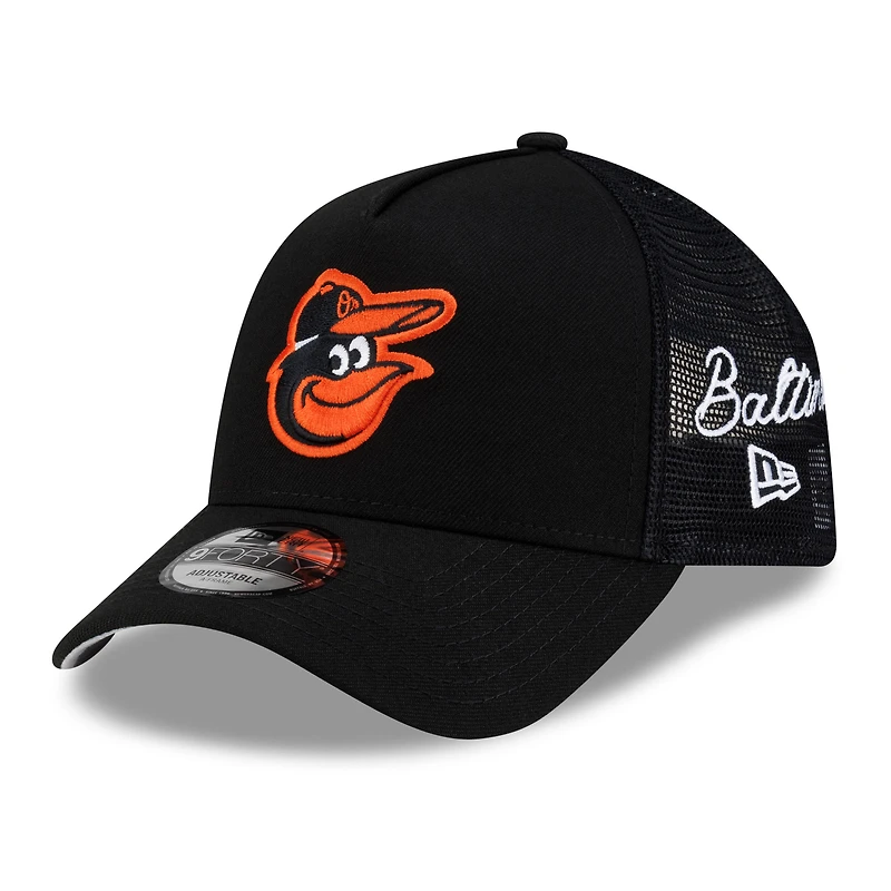 Casquette trucker New Era noire pour homme, modèle Baltimore Orioles, logo latéral 9FORTY, modèle A-Frame, ajustable.