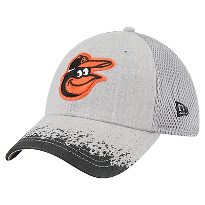 Casquette New Era 39THIRTY Flex grise pour homme, visière à éclaboussures de peinture, Baltimore Orioles