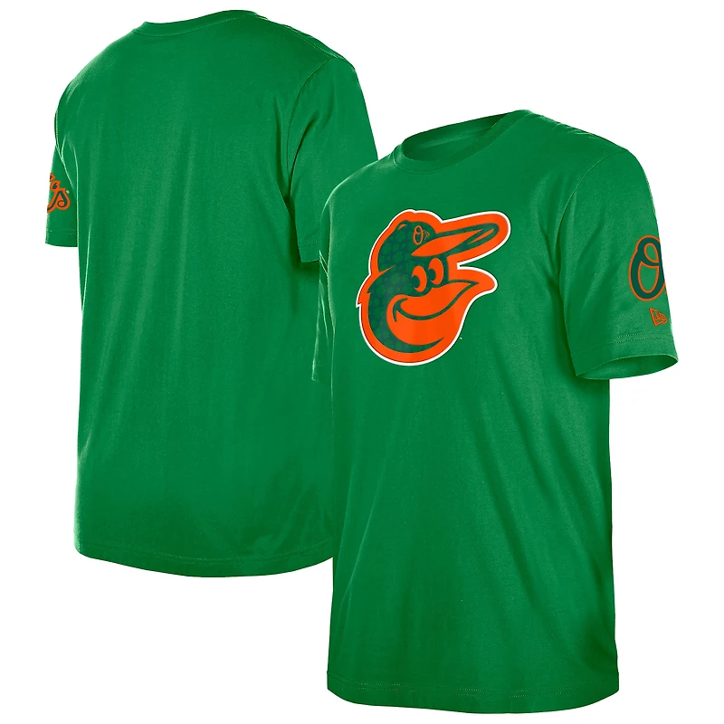 T-shirt à imprimé Shamrock de la Saint-Patrick des Orioles Baltimore Kelly Green New Era pour homme