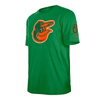 T-shirt à imprimé Shamrock de la Saint-Patrick des Orioles Baltimore Kelly Green New Era pour homme
