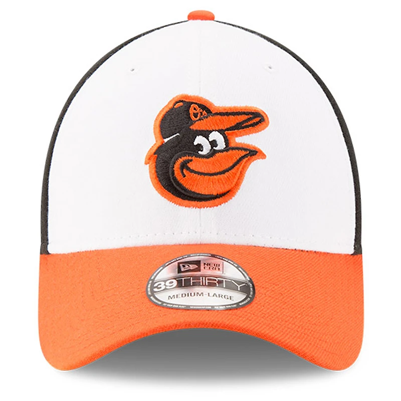 Casquette New Era 39THIRTY Flex blanche/orange des Baltimore Orioles de la MLB pour homme
