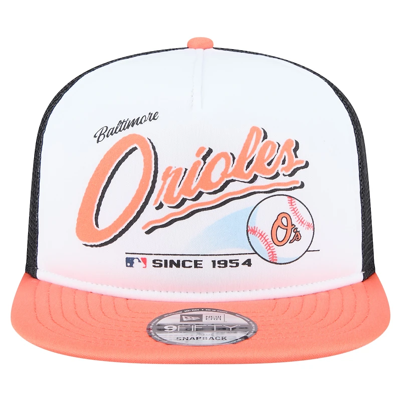 Casquette snapback New Era blanche/orange pour homme, style camionneur rétro 9FIFTY des Baltimore Orioles