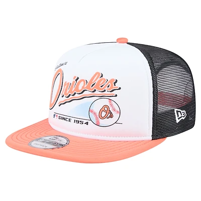 Casquette snapback New Era blanche/orange pour homme, style camionneur rétro 9FIFTY des Baltimore Orioles