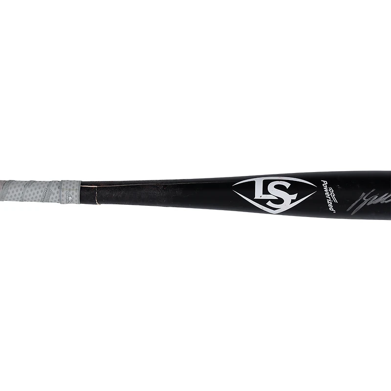 Batte dédicacée par Ryan Mountcastle des Baltimore Orioles, Black Louisville Slugger, utilisée lors du match contre les Texas Rangers le 27 juin 2024, avec l'inscription « GU 24 »