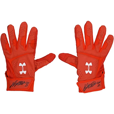 Gants de frappe Under Armour orange autographiés et utilisés en match par Ryan Mountcastle des Orioles de Baltimore lors de la saison 2024 de la MLB, avec inscription « GU 24 » - RG13314315-16
