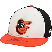 Casquette New Era blanche et orange autographiée par Ryan Mountcastle, portée lors d'un match des Orioles de Baltimore (saison 2024 de la MLB), avec inscription « GU 24 ».