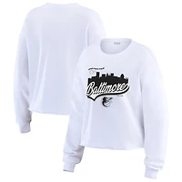 T-shirt à manches longues pour femme WEAR by Erin Andrews, motif carte postale blanche des Baltimore Orioles