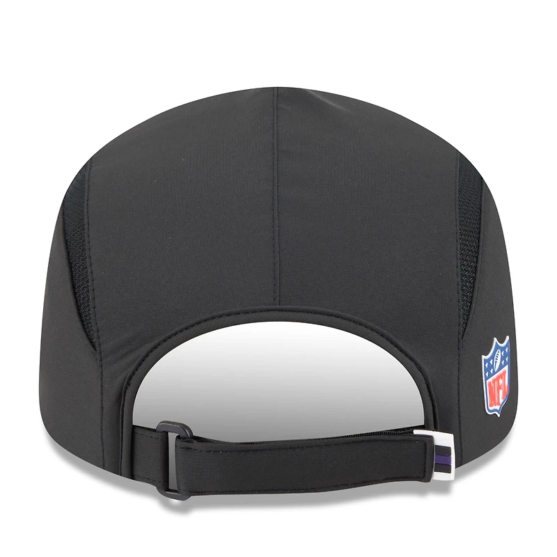 Casquette ajustable Sideline Runner 2025 noire New Era pour homme des Baltimore Ravens