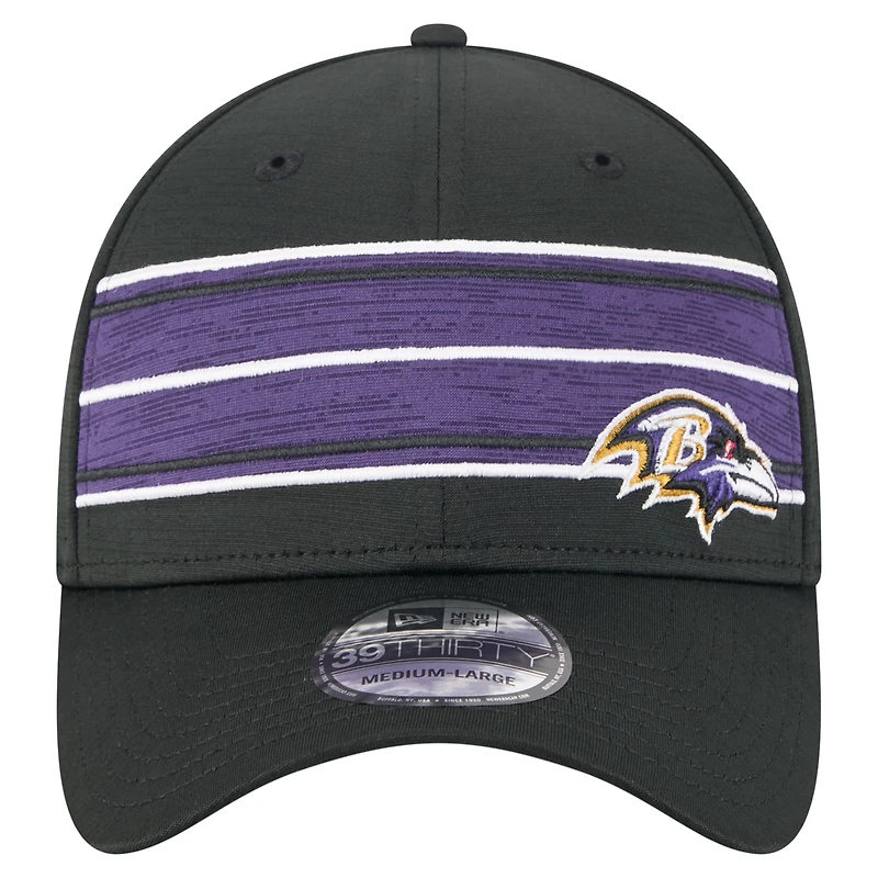 Casquette New Era 39THIRTY Flex noire à rayures des Baltimore Ravens pour homme