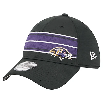 Casquette New Era 39THIRTY Flex noire à rayures des Baltimore Ravens pour homme
