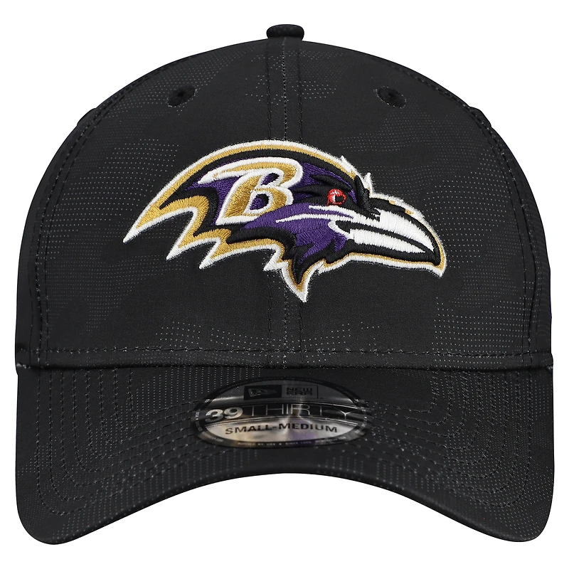 Men's New Era  Black Baltimore Ravens Tonal Camo 39THIRTY Stretch Fit Hat
