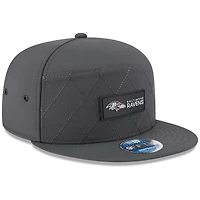 Casquette snapback 9FIFTY à panneau fendu sur le côté pour homme New Era, couleur charbon, Baltimore Ravens 2025