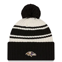 Baltimore Ravens 2022 Sideline crème/noir New Era pour homme - Tuque en tricot à revers sport avec pompons