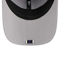 Casquette ajustable New Era grise Baltimore Ravens 2025 Sideline M-Crown 9FORTY pour homme