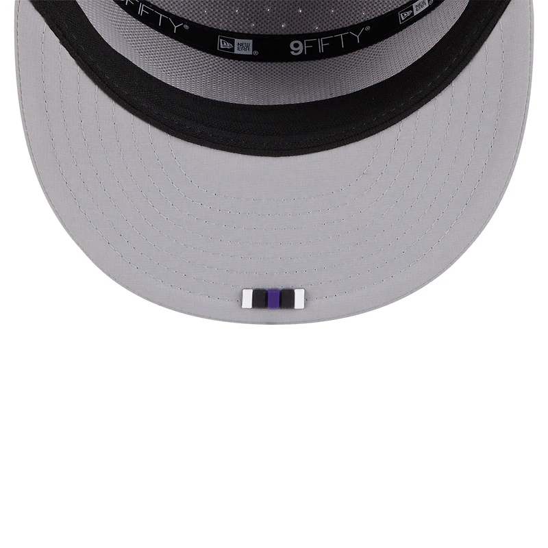 Men's New Era Gray Baltimore Ravens 2025 Sideline  Split Panel 9FIFTY Snapback Hat