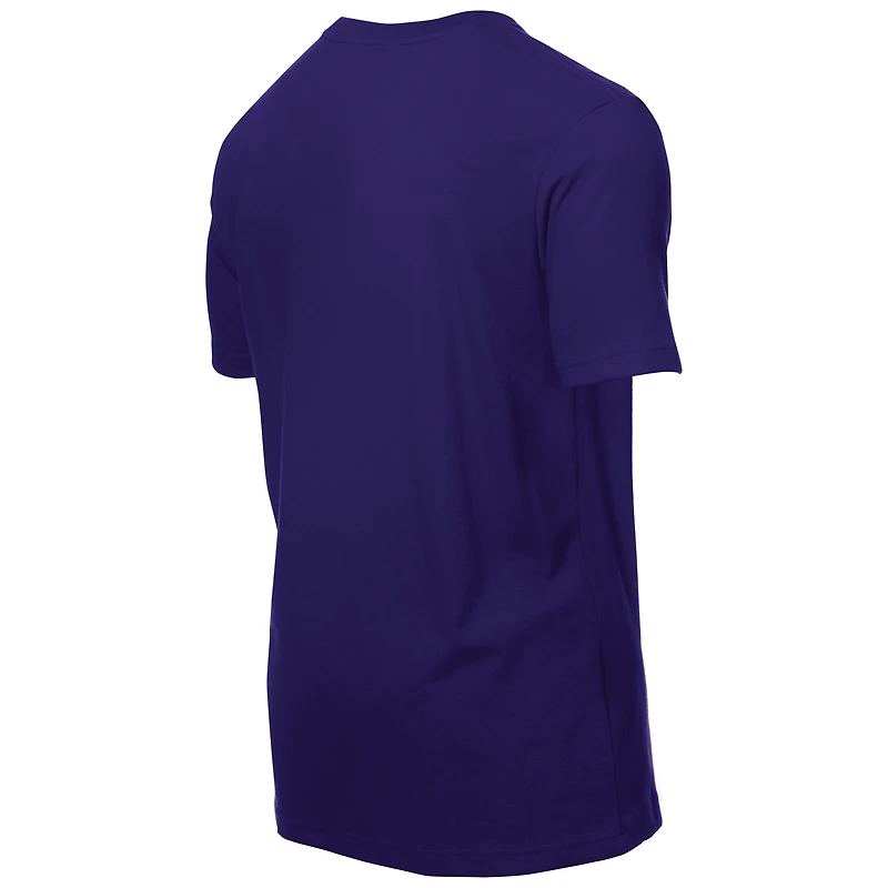 T-shirt violet New Era pour homme, camp d'entraînement NFL 2025 des Baltimore Ravens