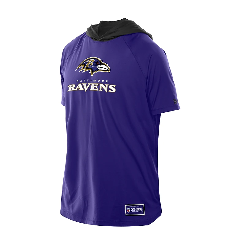 T-shirt à capuche et manches courtes raglan violet pour homme New Era des Baltimore Ravens Combine Authentic