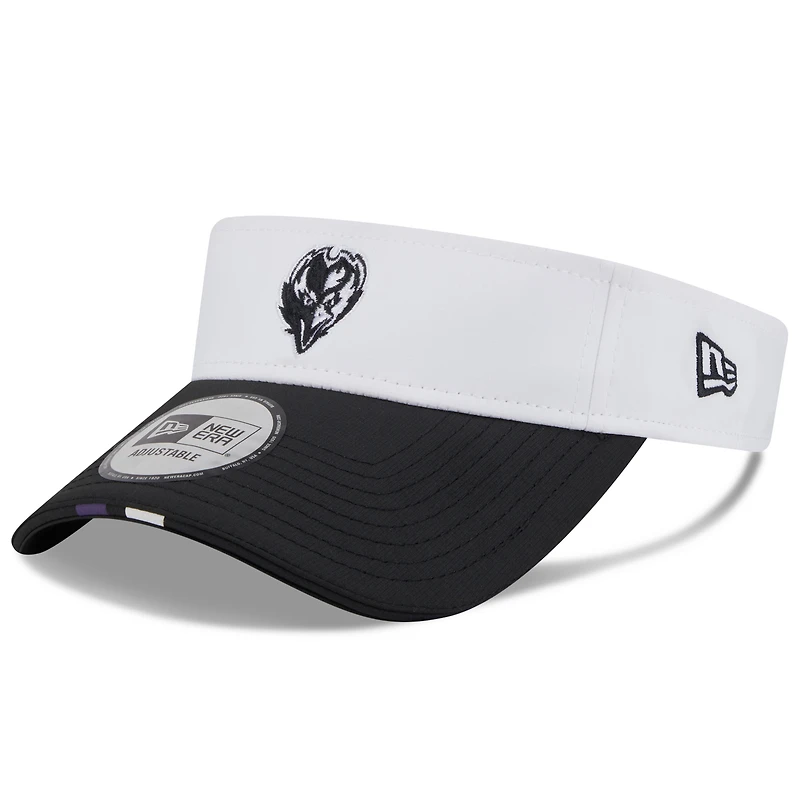 Visière ajustable New Era blanche/noire pour homme, camp d'entraînement NFL 2025 des Baltimore Ravens