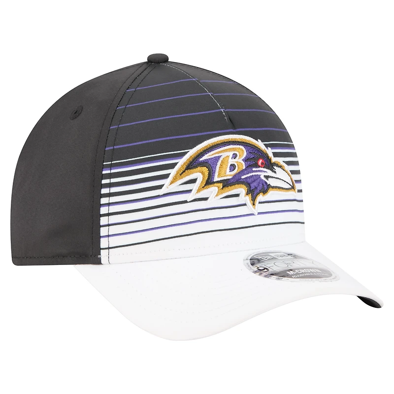Casquette ajustable New Era 9FORTY M-Crown A-Frame blanche/noire pour homme, style aventure dégradé, des Ravens de Baltimore