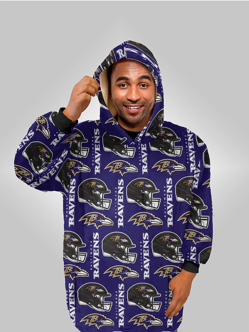 Couverture à capuche portable Pegasus Baltimore Ravens Homefield Logo Repeat