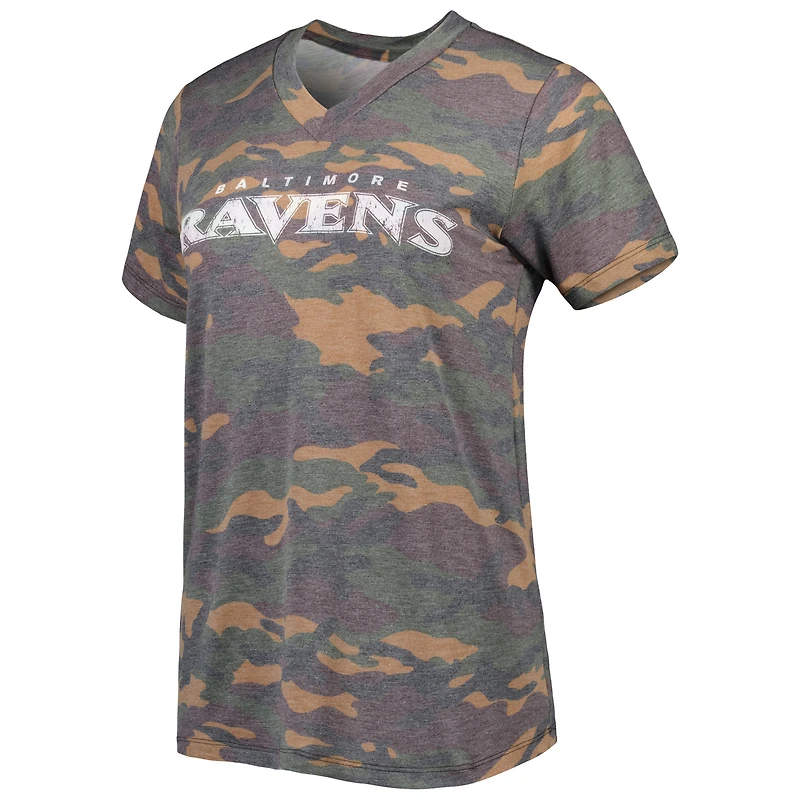 T-shirt tri-mélange à col en V pour femmes Majestic Threads Lamar Jackson Camo Baltimore Ravens Nom et numéro