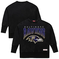 Sweat-shirt ras du cou noir délavé minéral Delineate de Mitchell & Ness pour femme, motif Baltimore Ravens