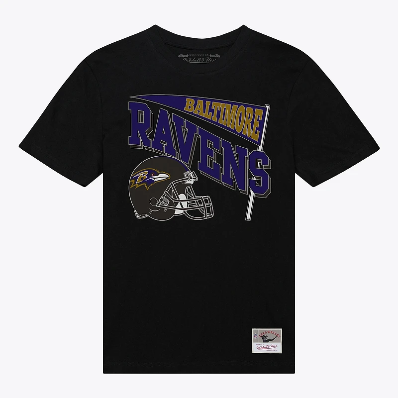 T-shirt noir Mitchell & Ness pour femme, motif boyfriend dynamique des Baltimore Ravens